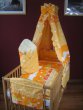 Postýlka s kompletní výbavou - oranžová ves Postýlka s kompletní výbavou - oranžová ves