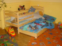 Zvětšit Postel Kuba dvojlůžko + rošty a matrace Zvětšit Postel Kuba dvojlůžko + rošty a matrace