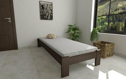 Postel z masivu borovice Adam 90x200 cm ořech + rošt ZDARMA