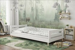 Postel z masivu Betka bílá na nohách 160/80 cm + rošt ZDARMA