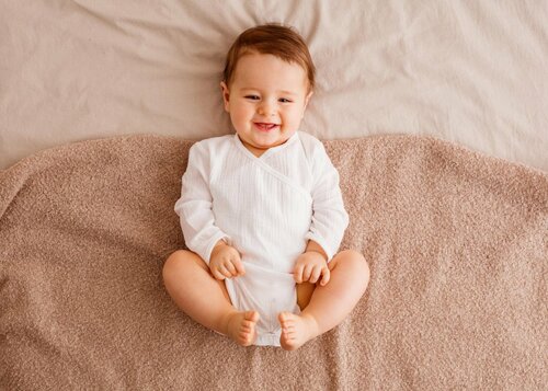 Kojenecké mušelínové bavlněné body - světle béžové