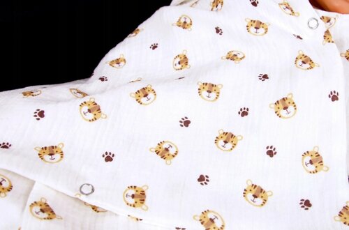 Mušelínová deka do autosedačky 80x80 cm - tygříci