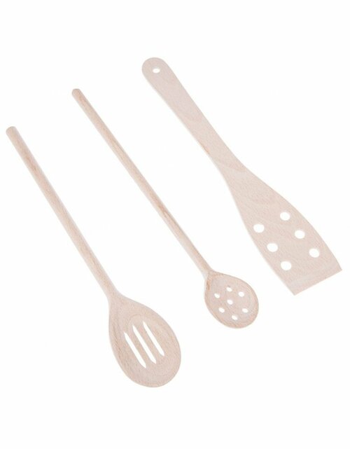 Dřevěná kuchyňská obracečka s otvory