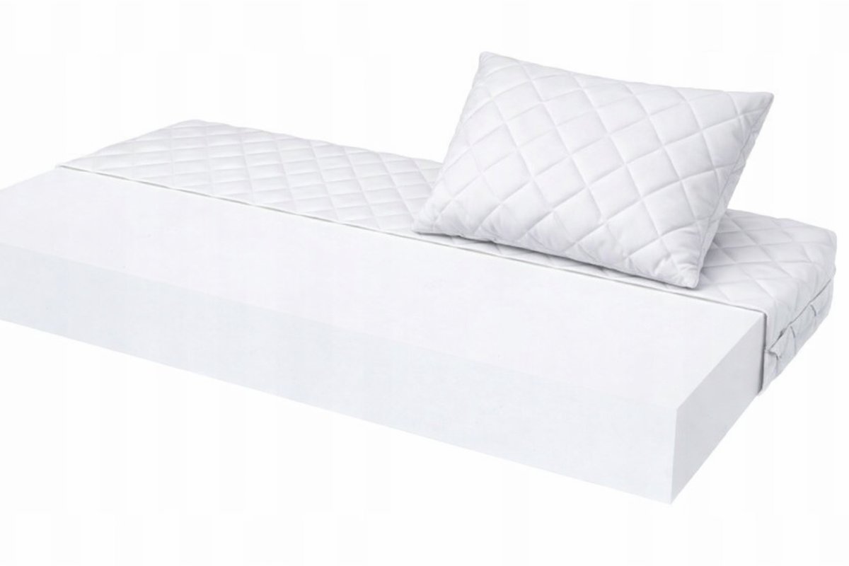 Postel Denis + matrace Diana 12 cm + rošty + polštářek ZDARMA