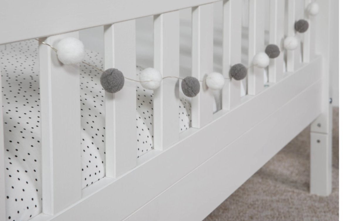 Rostoucí postel Diego 120x200 cm + rošt ZDARMA - bílá