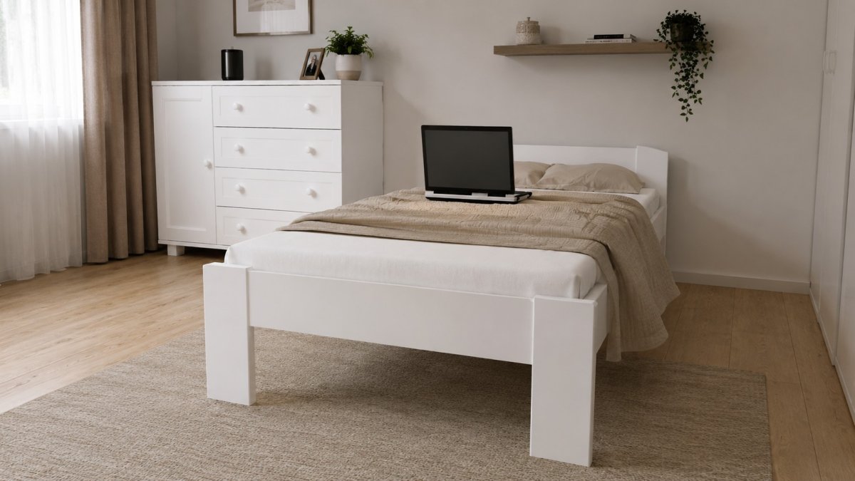 Postel z masivu Anetka 90 x 200 cm - BÍLÁ + rošt ZDARMA produkt