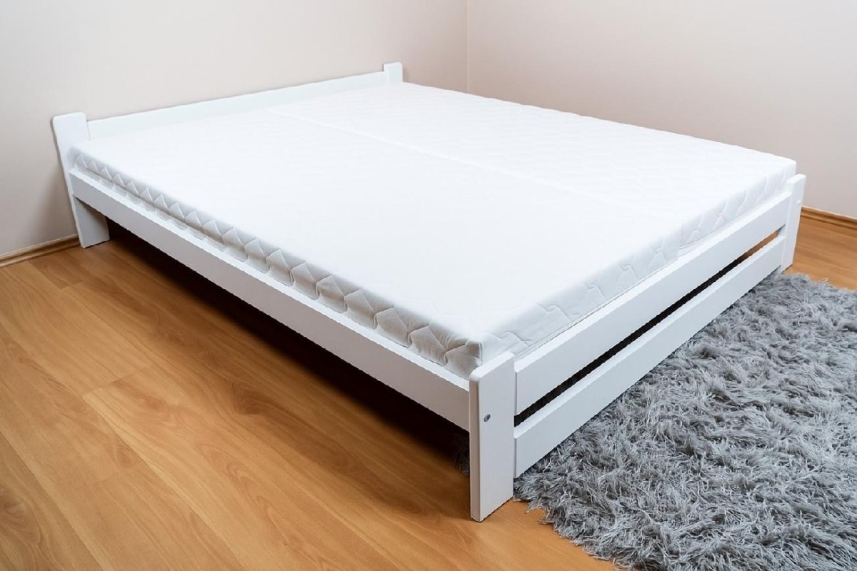 Zvýšená postel z masivu Halle bílá 120x200 cm + rošt ZDARMA