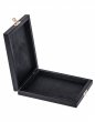 Krabička dřevěná 17,5x14,9x3 cm černá - zapínání