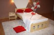 Postel Nika 90 x 200 cm zvýšená plus matrace Relax