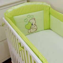 Luxusní vyšívaná souprava 12 dílů - méďa zelené srdce Luxusní vyšívaná souprava 12 dílů - méďa zelené srdce